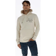 Cremefarbenes Superdry & Co.-Logo auf der Vorderseite eines blauen Superdry Herren-Kapuzenpullovers aus Baumwollfleece.