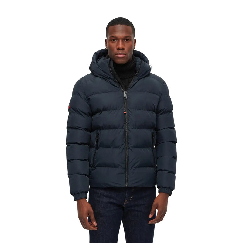 Superdry Steppjacke für Herren in Marineblau mit gestepptem Design und Kapuze, Vorderansicht