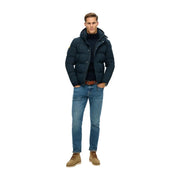 Superdry Outdoor Everest Steppjacke für Herren in Dunkelblau mit Kapuze und Steppdesign, Vorderansicht