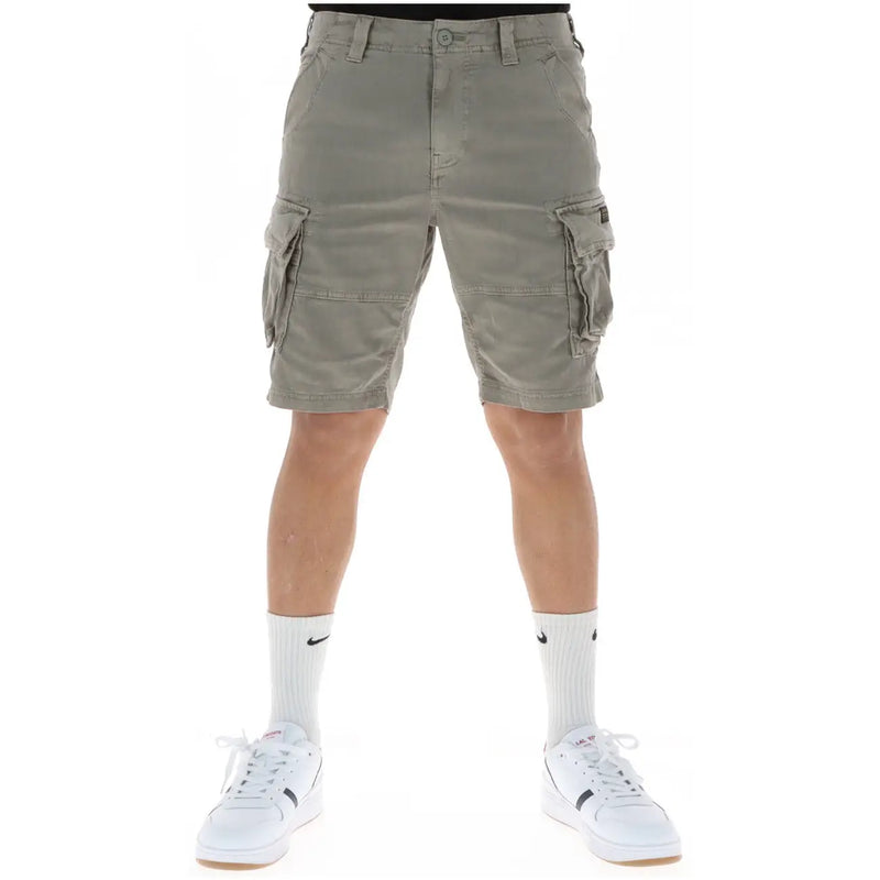 Superdry Herrenshorts in Khaki mit mehreren Cargotaschen und Knopfverschluss, Vorderansicht