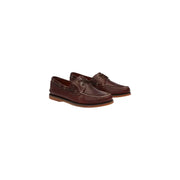 Timberland Herren-Mokassin-Bootsschuhe aus Leder, braun mit kontrastierenden weißen Nähten und dunklen Schnürsenkeln