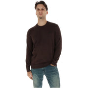 Timberland Herrenpullover in Dunkelbraun mit dezentem, gesticktem Logo auf der linken Brust, Vorderansicht