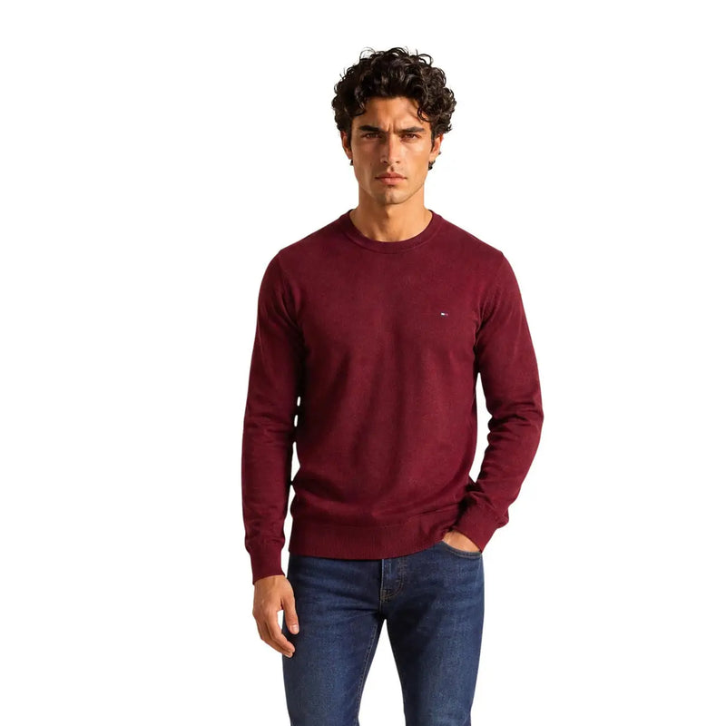 Tommy Hilfiger Kaschmirpullover für Herren in Bordeauxrot mit kleinem, gesticktem Logo, Vorderansicht
