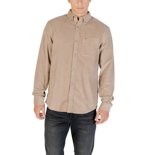 Men’s beige organic cotton long-sleeve button-down corduroy shirt with chest pocket