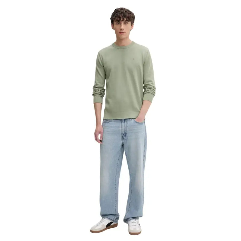 Tommy Hilfiger Jeans Herren-Strickpullover aus grüner Bio-Baumwolle mit langen Ärmeln und Rundhalsausschnitt sowie gesticktem Logo