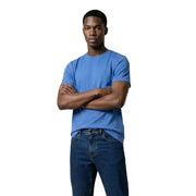 Blauer Tommy Hilfiger t-shirt mit kleinem Logo auf der linken Brust, aus Bio-Baumwolle, für Herren aus der Tommy Hilfiger Jeans-Kollektion