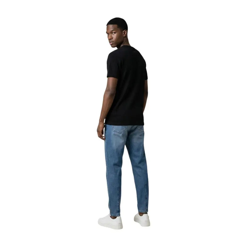 Tommy Hilfiger Jeans Herren schwarze Kurzarm t-shirt mit einem schlichten, soliden Design für Freizeitkleidung
