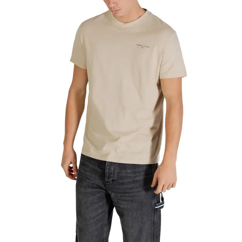 Beige Tommy Hilfiger Jeans Rundhalsausschnitt t-shirt mit dezenter Logostickerei auf der linken Brust für Herren