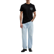 Schwarzes kurzärmeliges Baumwollhemd t-shirt mit weißer rechteckiger Grafik auf der Brust von Tommy Hilfiger Jeans Herrenkollektion
