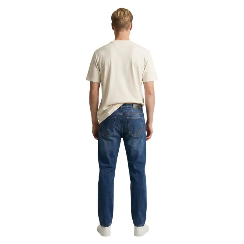 Blaue Herrenjeans von Tommy Hilfiger mit klassischem Five-Pocket-Design und leicht verwaschener Optik aus Bio-Baumwolle