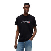Tommy Hilfiger Schwarzes Herren-T-Shirt aus Baumwolle mit Rundhalsausschnitt und weiß-rotem Logo auf der Brust
