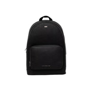 Schwarzer Tommy Hilfiger Central Rucksack aus strukturiertem Leder mit Reißverschlusstasche vorne und dezentem Markenlogo