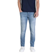 Tommy Hilfiger Hellblaue Herren-Jeans in schmaler Passform aus Bio-Baumwoll-Stretch mit dezenter Waschung