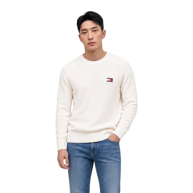 Cremefarbener Tommy Hilfiger Herren-Strickpullover mit Rundhalsausschnitt und kleinem, gesticktem Flaggenlogo aus Bio-Baumwolle