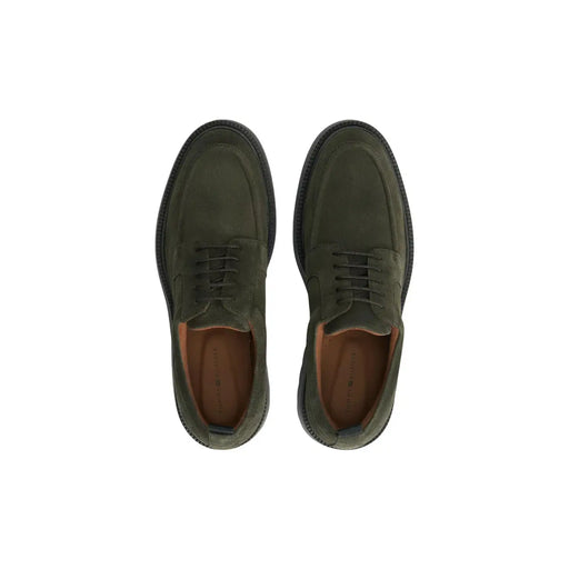 Tommy Hilfiger Herren-Mokassin aus olivgrünem Wildleder, Schnürschuhe mit schwarzen Schnürsenkeln und dunkler Gummisohle