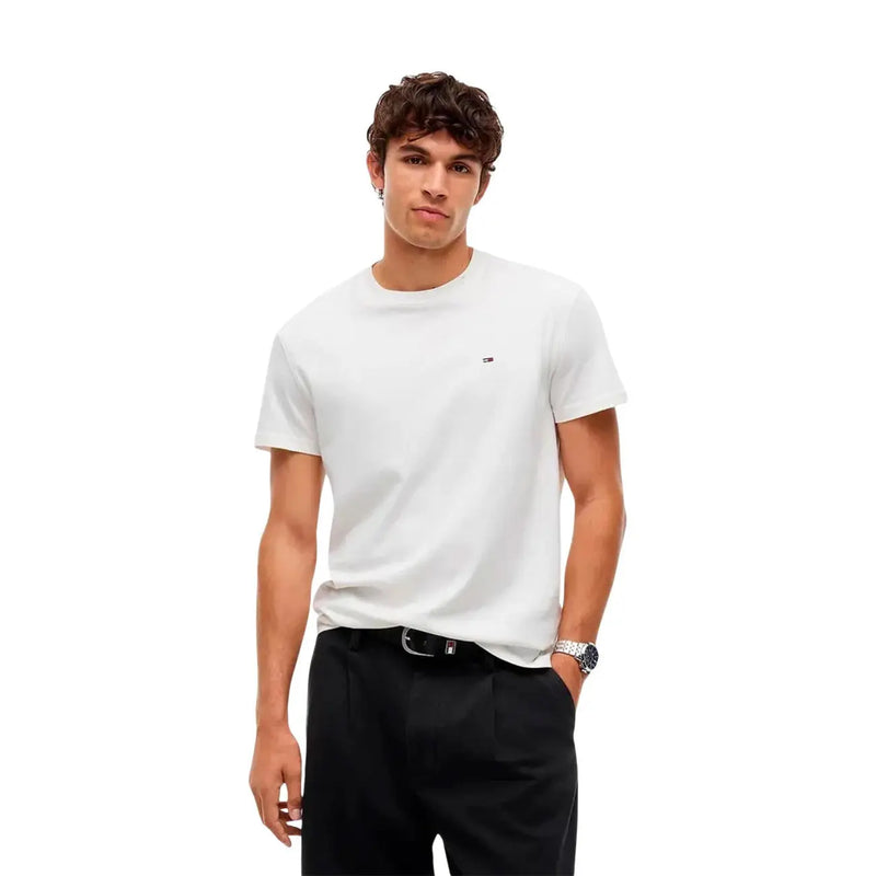 Weiß Tommy Hilfiger Herren-T-Shirt aus Bio-Baumwolle mit Rundhalsausschnitt und kleinem Logo auf der linken Brustseite