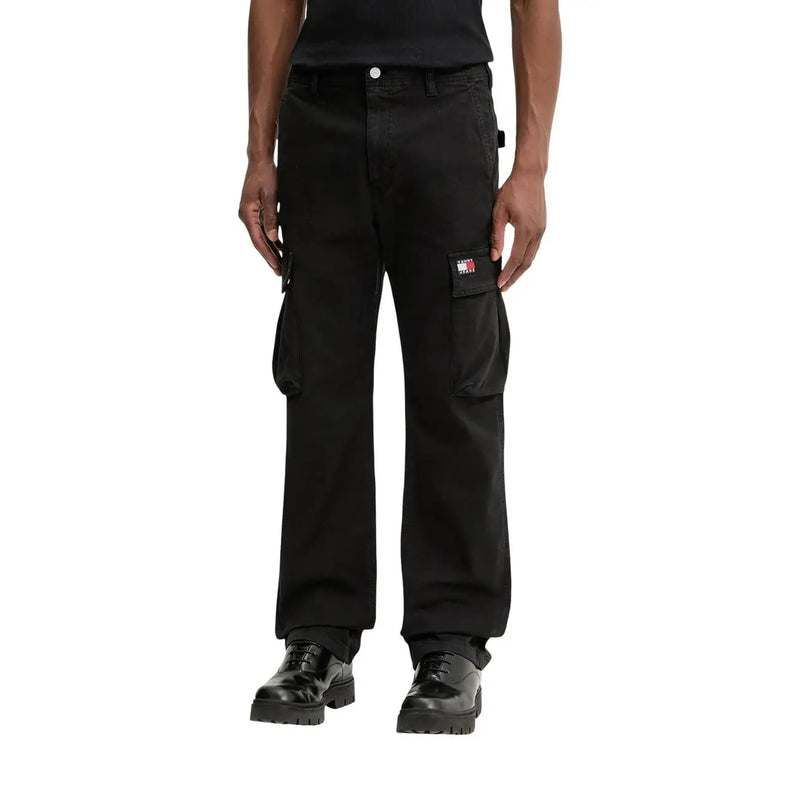 Tommy Hilfiger men otis canvas black cotton lycra cargo pants with multiple pockets and logo patch on thigh