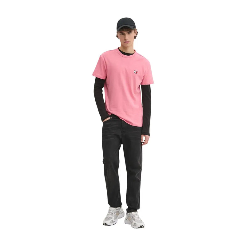Tommy Hilfiger Rosa Herren-T-Shirt aus Bio-Baumwolle mit schwarzem Rippstrick-Rundhalsausschnitt und Ärmelbündchen in normaler Passform