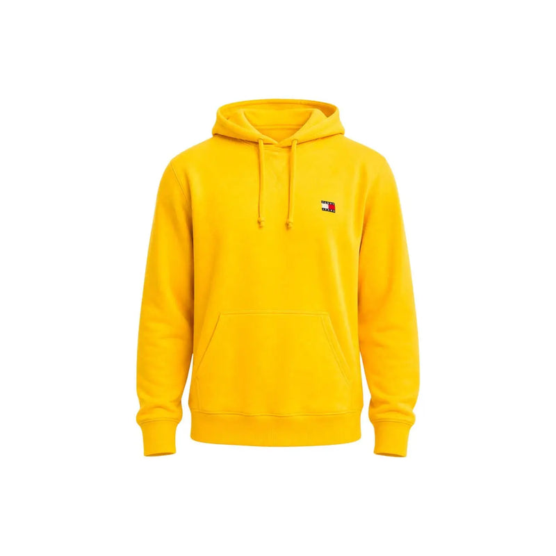 Leuchtend gelber Tommy Hilfiger Herren-Hoodie aus Bio-Baumwolle mit kleinem Logo-Patch auf der linken Brust.