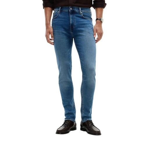 Tommy Hilfiger Bleecker Slim-Fit-Jeans für Herren aus blauem Denim mit klassischem Five-Pocket-Design und dezenter Waschung (Vorderansicht)