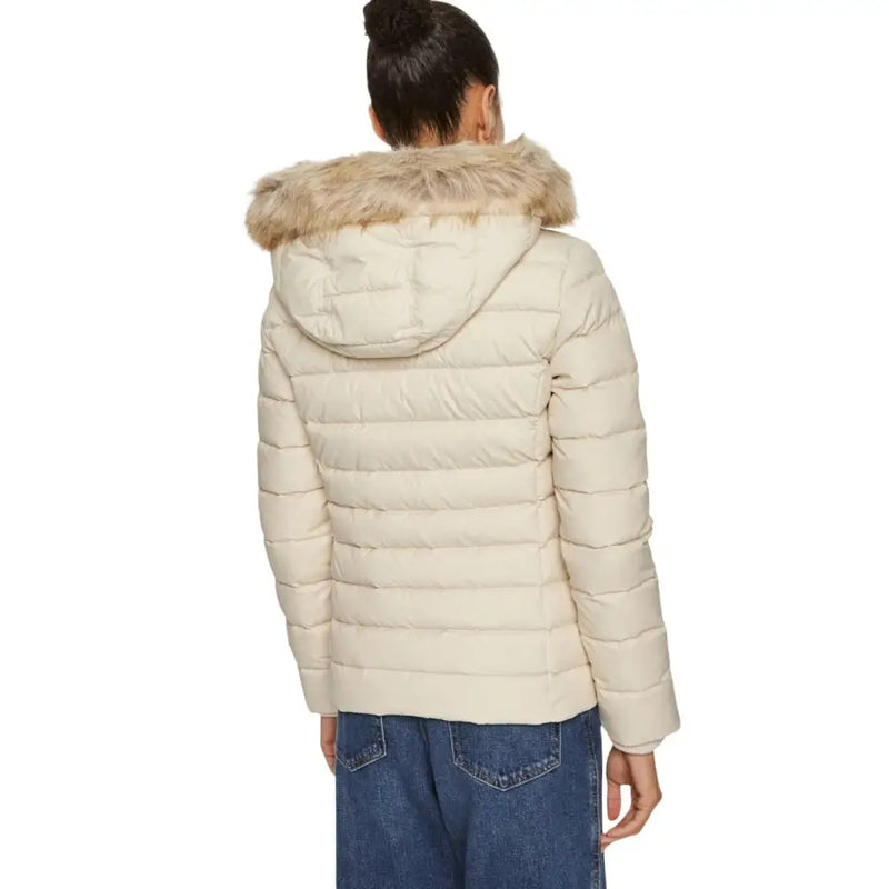 Tommy Hilfiger Damen-Steppjacke in Creme mit hellbrauner Pelzkapuze