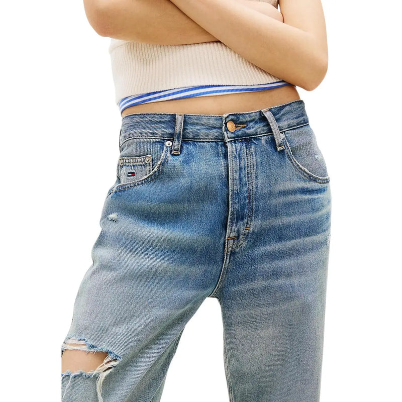 Tommy Hilfiger Damen-Jeans aus Bio-Baumwolle, hochgeschnitten, hellblau, mit verwaschenem Look, Used-Look, Rissen an den Knien und ausgefransten Kanten.