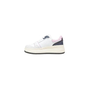 Tommy Hilfiger women sneakers white low-top with suede laces navy and pink accents and chunky off-white sole