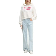 White tommy hilfiger women’s hooded organic cotton sweatshirt with pink lettering and a hood for casual wear