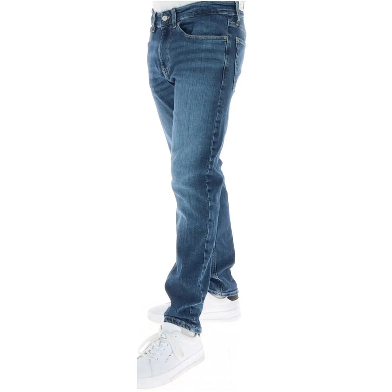 Tommy Jeans Herrenjeans aus klassischem blauem Denim mit geradem Bein und dezenter Waschung, Vorderansicht