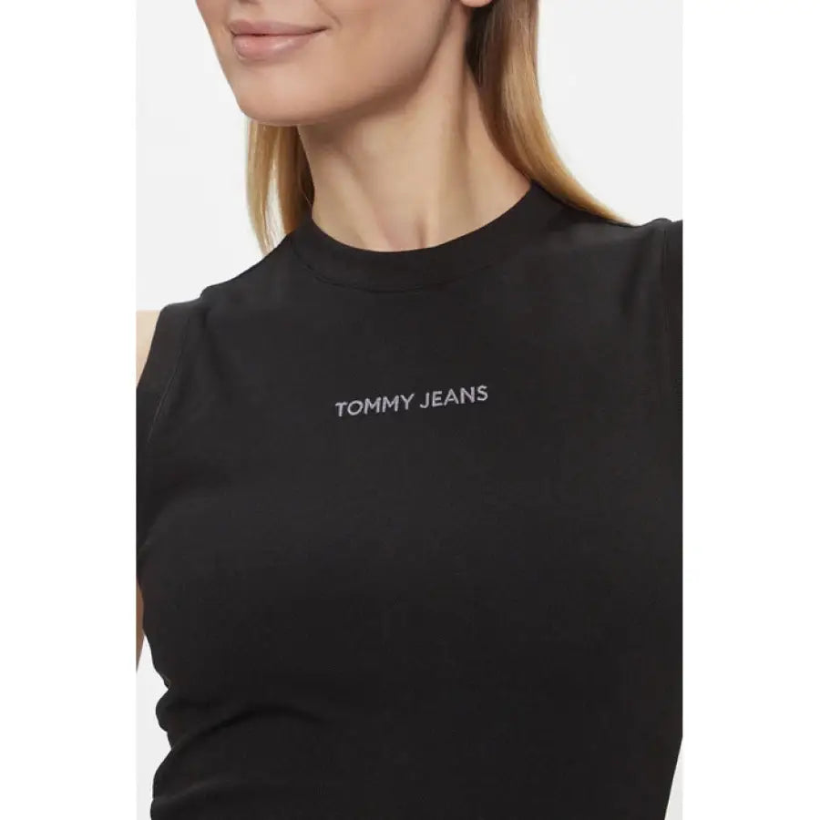 
                      
                        Tommy Hilfiger Jeans women’s sleeveless t-shirt dress from Tommy Hilfiger collection.
                      
                    