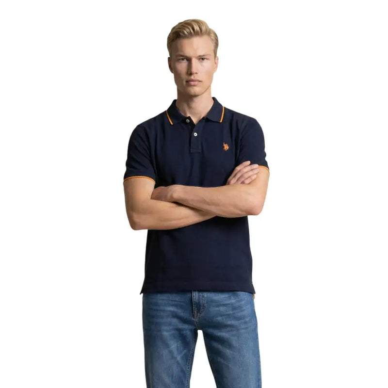 Marineblaues US Polo Assn. Herren-Poloshirt, klassische Passform, Baumwolle, mit goldener Borte und kleinem, gesticktem Logo auf der Brust, Größe L