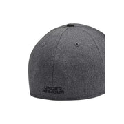 Under Armour Blitzing Low Herren-Cap in grau meliertem Grau mit dezenten Ziernähten und kleinem Logo, Seitenansicht