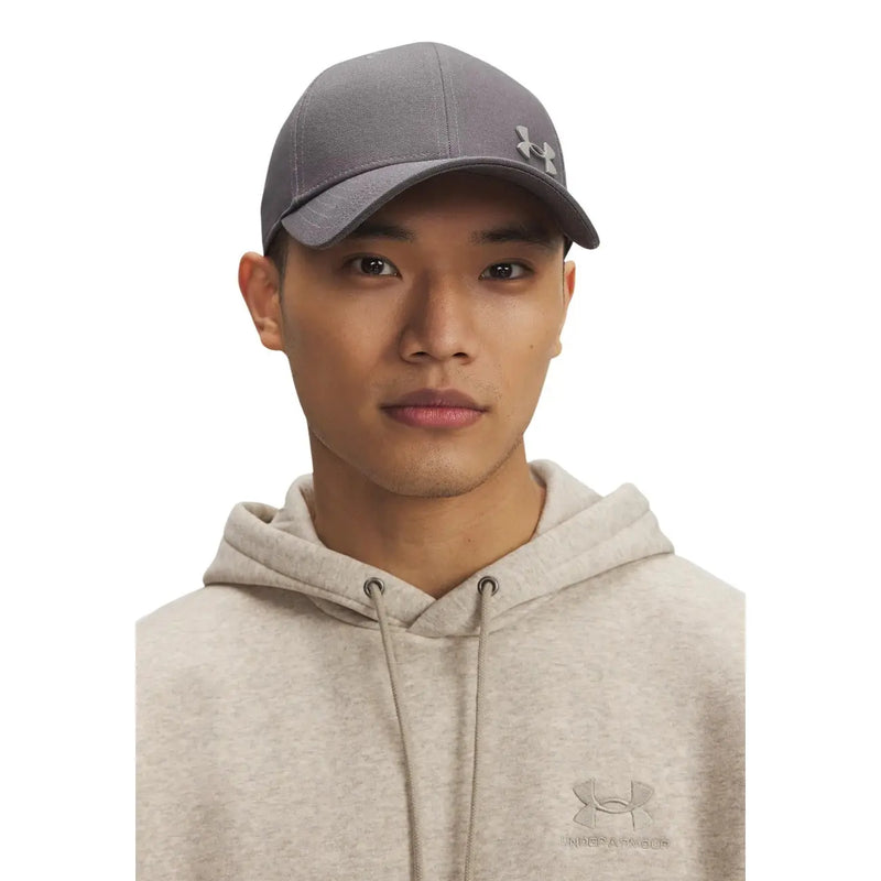 Under Armour Herrenkappe in Grau mit strukturierter Krone und gebogenem Schirm, Vorderansicht