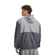 Under armour graue Herren-Windjacke aus Polyester mit Kapuze in zweifarbigem Grau für leichte Outdoor-Aktivitäten