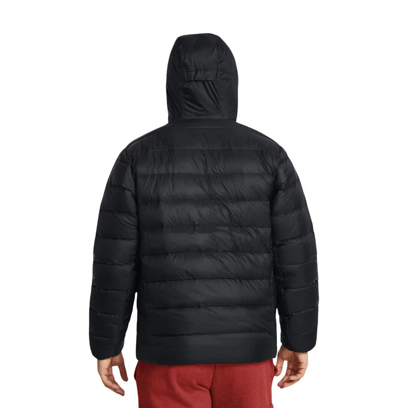 Under Armour Schwarze Steppjacke für Herren mit horizontalen Steppnähten und Kapuze, Vorderansicht