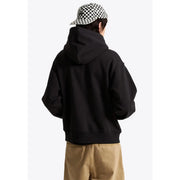 Schwarzes Vans Herren-Baumwoll-Sweatshirt mit Kapuze, lockerer Passform, gerippten Bündchen an Ärmeln, Saum und Vordertaschen.