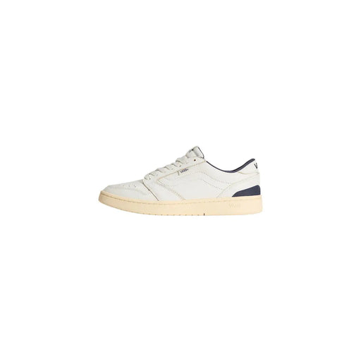 Vans Herren Court Low Ledersneaker in Weiß mit marineblauen Akzenten und cremefarbener Gummisohle, von der Rückseite gesehen