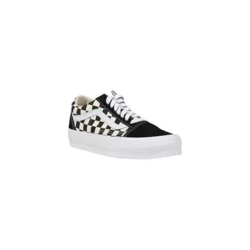 Schwarze und weiße Vans Herren-Sneaker aus Leder mit Schachbrettmuster, klassischem Wildleder-Obermaterial, weißen Schnürsenkeln und dicker Gummisohle.