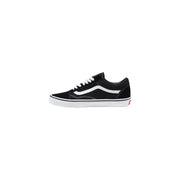 Schwarze Vans Herren-Sneaker aus Wildleder mit weißen Schnürsenkeln, klassischem Seitenstreifen und rotem Logo an der Ferse (Seitenansicht).