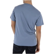 Hellblaues Vans Herren-T-Shirt aus weichem Baumwollstoff mit Rundhalsausschnitt und kurzen Ärmeln für die Freizeit.