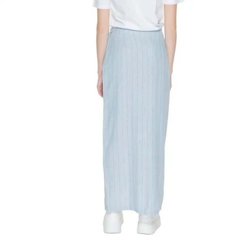 Vero moda light blue vertically striped wide-leg trousers with pinstripes for stylish casual wear
