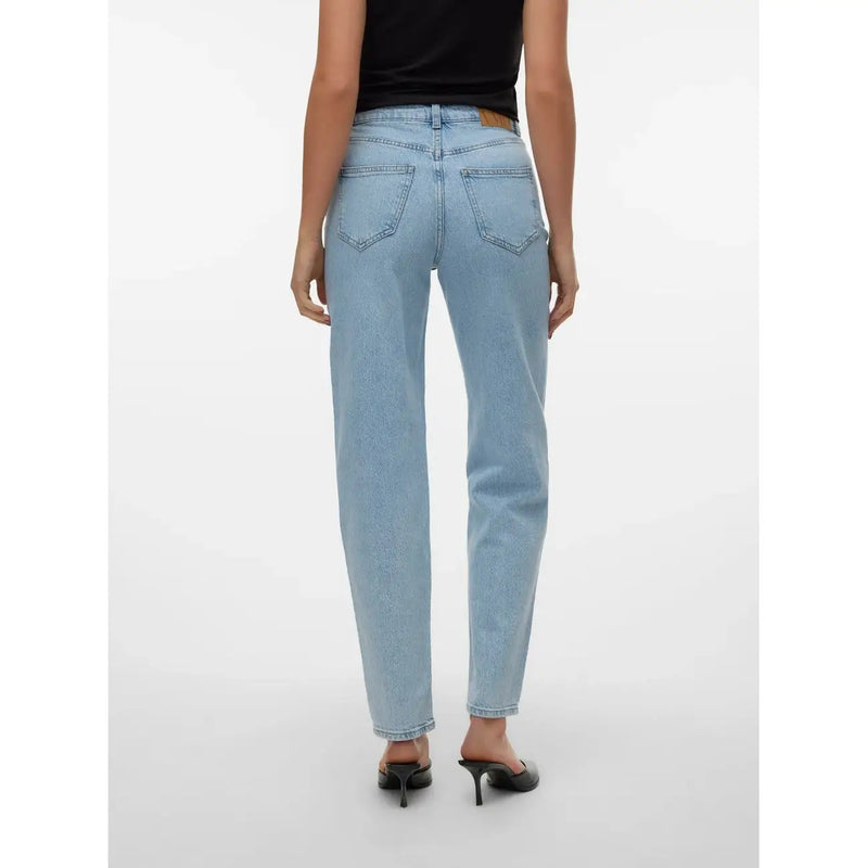 Vero moda Hellblaue Damen-Jeans aus Baumwoll-Denim mit geradem Bein und klassischen Gesäßtaschen, die von hinten sichtbar sind