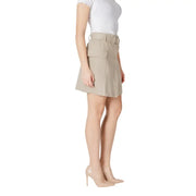 Beige vila clothes cotton high-waisted mini skirt with front flap pocket belt loops and side pockets