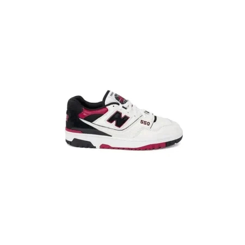 Weiß, Schwarz und Rosa New Balance Sportschuh für Herren ausgestellt als New Balance Männer Sneakers