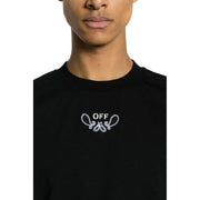 Schwarzer cremefarbener Herren-Rundhalsausschnitt t-shirt mit einem weißen, gestickten Logo und dekorativen Paisley-Wirbeln