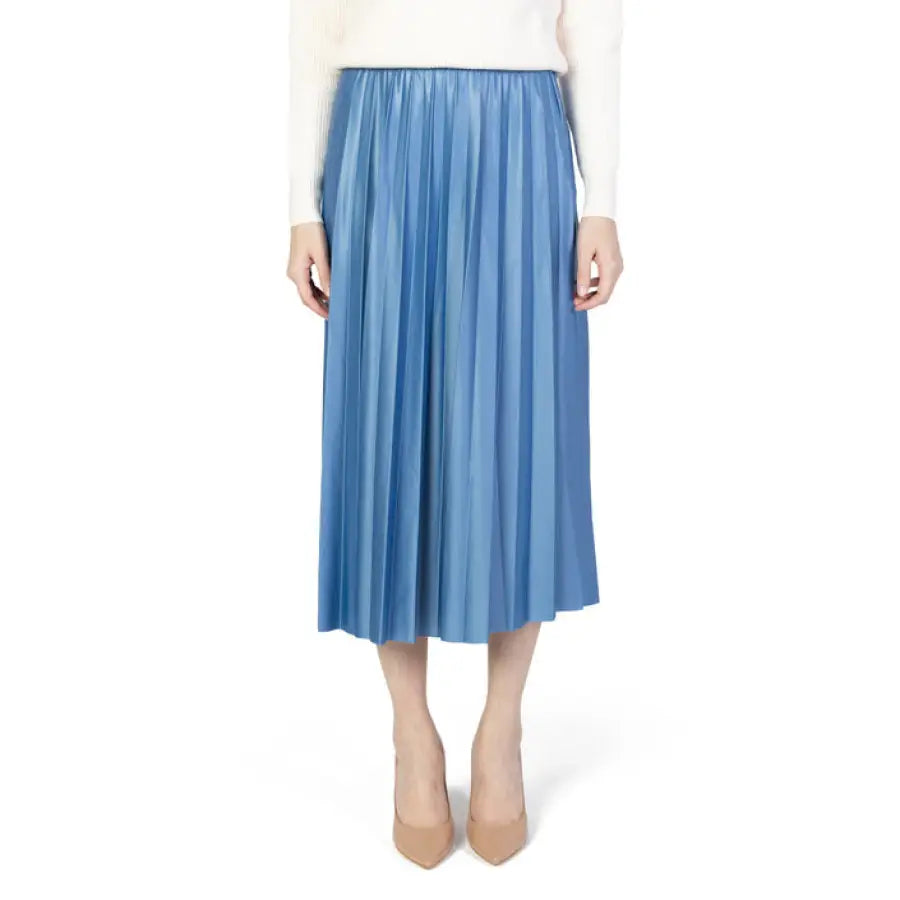 
                      
                        Vila Clothes - Women Skirt - light blue / XS - Clothing
                      
                    