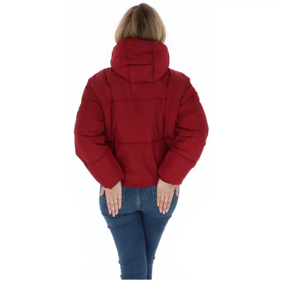 
                      
                        Woman in Pepe Jeans red jacket and jeans - Pepe Jeans Women Jacket
                      
                    