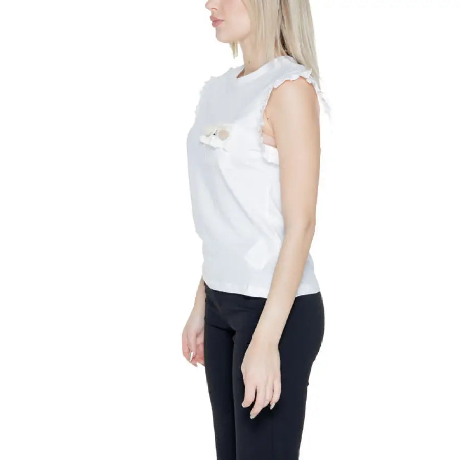 
                      
                        Woman in white top and black pants for urban city style - Only Women Top
                      
                    