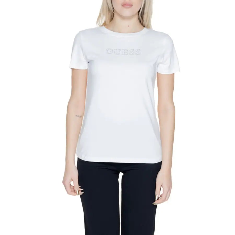 Guess Active women’s t-shirt with ’love’ print, showcasing urban style clothing