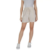Woman’s beige drawstring shorts from B.young, made of soft cotton with laces